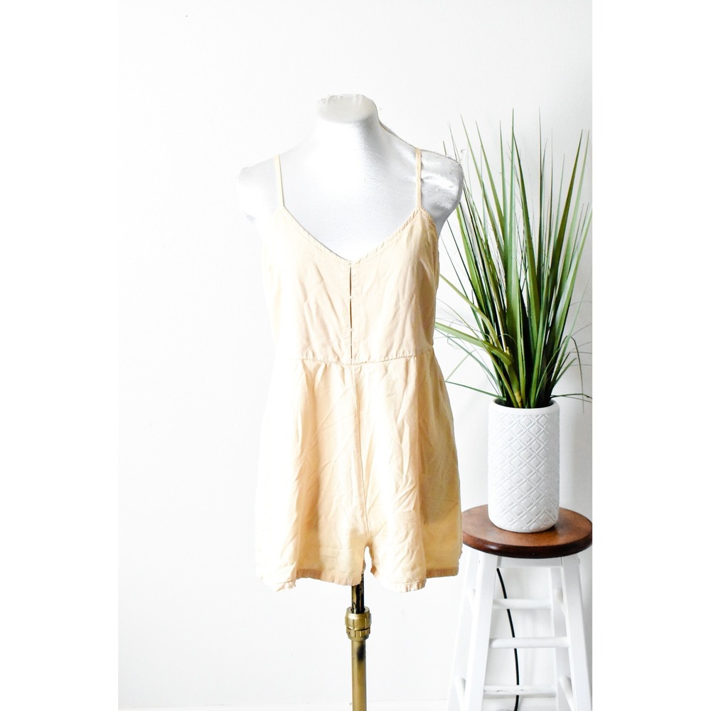 RVCA Romper Women Size M Peach Yellow Modern Smocked Back V-Neck Spaghetti Strap
